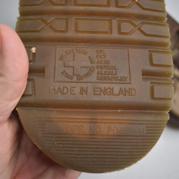 Sandals_&_Flip_Flops